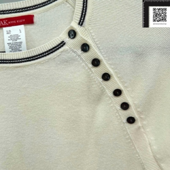 AK Anne Klein (Large EUC) Cream Long Sleeve Top with Button Detail - Picture 4 of 9